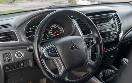 Mitsubishi Pajero Sport III рестайлинг, 2018 год, 3 800 000 рублей, 29 фотография