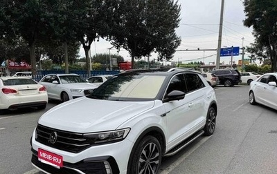 Volkswagen T-Roc I, 2022 год, 1 850 000 рублей, 1 фотография