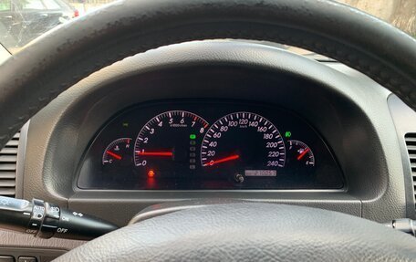 Toyota Camry V40, 2005 год, 650 000 рублей, 2 фотография