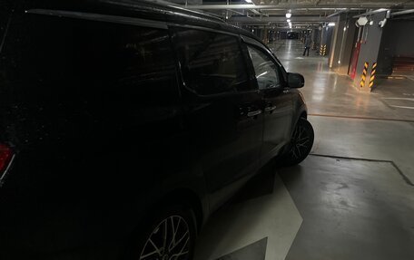 KIA Carnival III, 2018 год, 2 200 000 рублей, 4 фотография