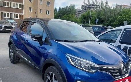 Renault Kaptur I рестайлинг, 2021 год, 1 630 000 рублей, 2 фотография