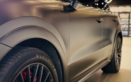 Porsche Cayenne III, 2023 год, 17 500 000 рублей, 3 фотография
