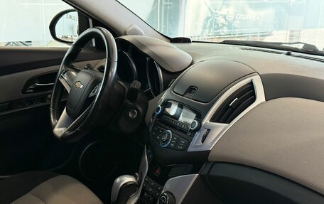 Chevrolet Cruze II, 2014 год, 677 000 рублей, 8 фотография