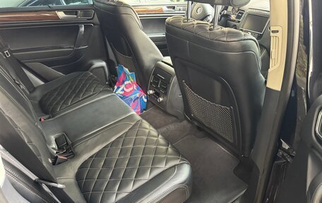 Volkswagen Touareg III, 2017 год, 3 900 000 рублей, 5 фотография