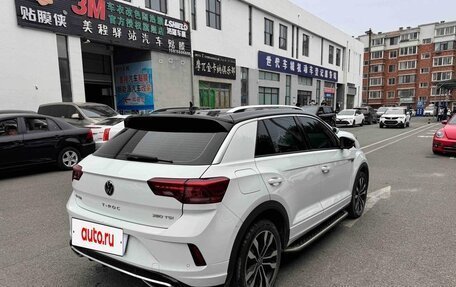 Volkswagen T-Roc I, 2022 год, 1 850 000 рублей, 5 фотография
