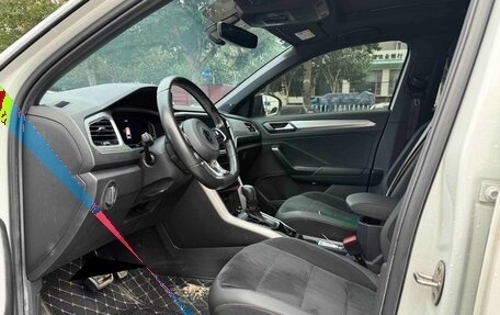 Volkswagen T-Roc I, 2022 год, 1 850 000 рублей, 7 фотография