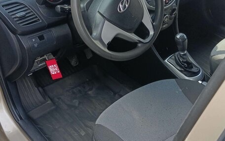 Hyundai Solaris II рестайлинг, 2014 год, 660 000 рублей, 4 фотография