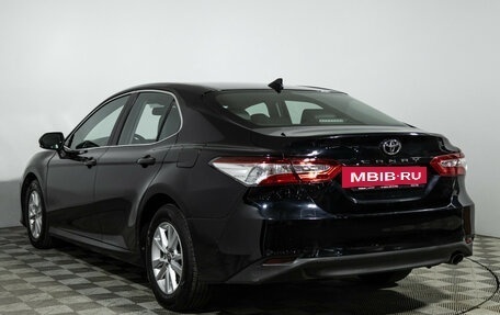 Toyota Camry, 2019 год, 2 089 700 рублей, 7 фотография
