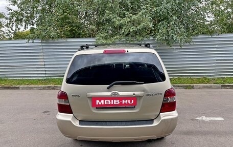 Toyota Highlander III, 2005 год, 645 000 рублей, 5 фотография