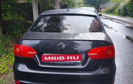 Volkswagen Jetta VI, 2013 год, 890 000 рублей, 3 фотография