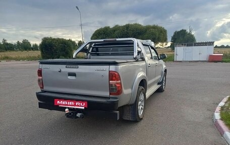 Toyota Hilux VII, 2015 год, 1 800 000 рублей, 4 фотография