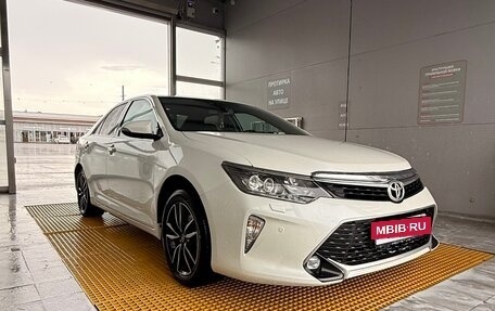 Toyota Camry, 2017 год, 2 500 000 рублей, 2 фотография