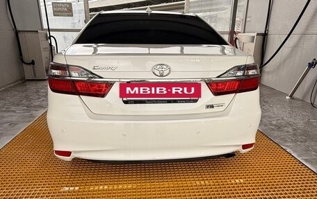 Toyota Camry, 2017 год, 2 500 000 рублей, 6 фотография