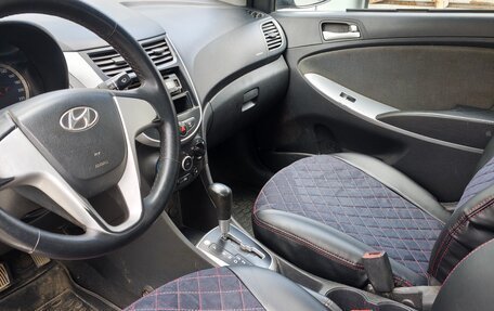Hyundai Solaris II рестайлинг, 2011 год, 499 999 рублей, 2 фотография