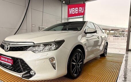 Toyota Camry, 2017 год, 2 500 000 рублей, 13 фотография