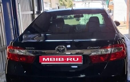 Toyota Camry, 2012 год, 1 800 000 рублей, 2 фотография