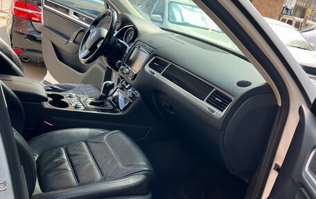 Volkswagen Touareg III, 2015 год, 2 650 000 рублей, 10 фотография