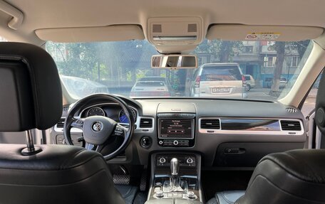 Volkswagen Touareg III, 2015 год, 2 650 000 рублей, 11 фотография