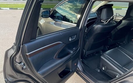 Toyota Highlander III, 2015 год, 2 650 000 рублей, 10 фотография