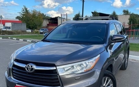 Toyota Highlander III, 2015 год, 2 650 000 рублей, 4 фотография