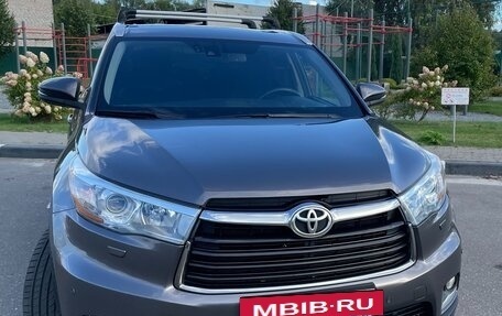 Toyota Highlander III, 2015 год, 2 650 000 рублей, 3 фотография