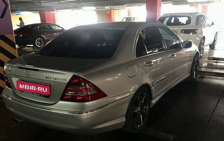 Mercedes-Benz C-Класс, 2004 год, 450 000 рублей, 4 фотография