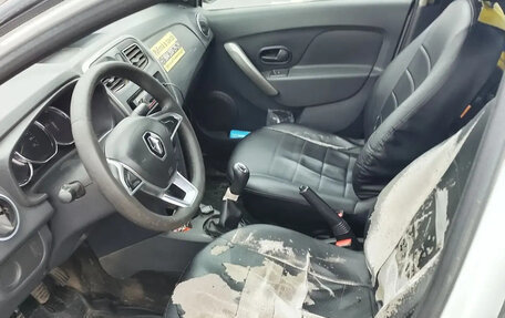 Renault Logan II, 2018 год, 270 000 рублей, 7 фотография