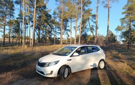 KIA Rio III рестайлинг, 2014 год, 900 000 рублей, 27 фотография