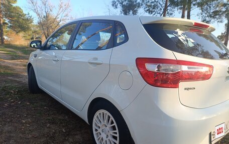 KIA Rio III рестайлинг, 2014 год, 900 000 рублей, 37 фотография