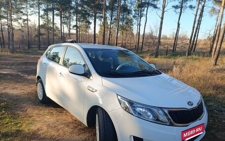 KIA Rio III рестайлинг, 2014 год, 900 000 рублей, 30 фотография