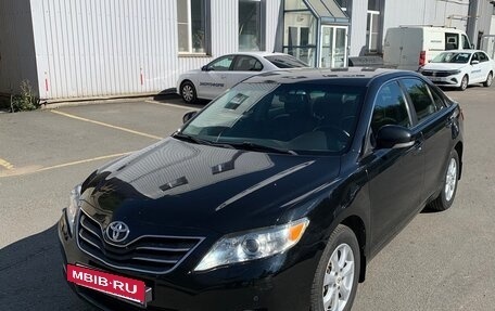 Toyota Camry, 2009 год, 800 000 рублей, 2 фотография