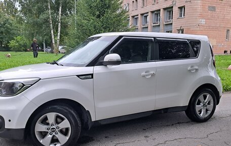 KIA Soul II рестайлинг, 2018 год, 1 580 000 рублей, 9 фотография