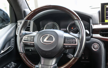 Lexus LX III, 2017 год, 7 998 000 рублей, 18 фотография