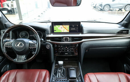 Lexus LX III, 2017 год, 7 998 000 рублей, 15 фотография