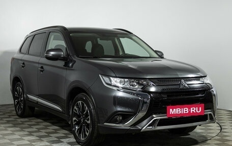 Mitsubishi Outlander III рестайлинг 3, 2021 год, 2 379 777 рублей, 3 фотография