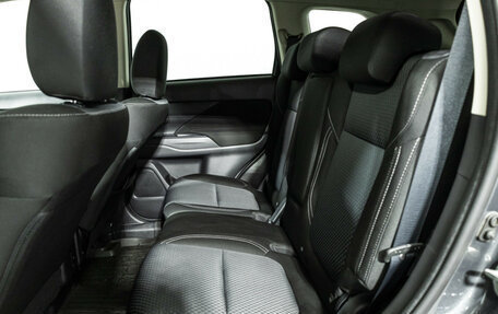 Mitsubishi Outlander III рестайлинг 3, 2021 год, 2 379 777 рублей, 10 фотография