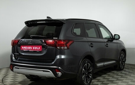 Mitsubishi Outlander III рестайлинг 3, 2021 год, 2 379 777 рублей, 5 фотография