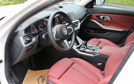 BMW 3 серия, 2022 год, 3 400 000 рублей, 10 фотография