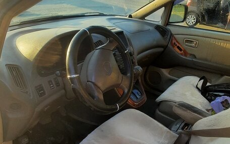 Lexus RX IV рестайлинг, 1999 год, 600 000 рублей, 6 фотография