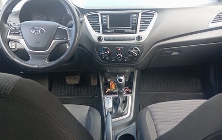 Hyundai Solaris II рестайлинг, 2019 год, 1 430 000 рублей, 10 фотография