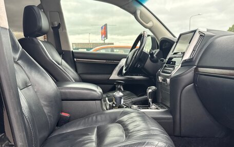Toyota Land Cruiser 200, 2015 год, 4 290 000 рублей, 9 фотография