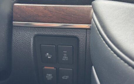 Toyota Land Cruiser 200, 2015 год, 4 290 000 рублей, 12 фотография