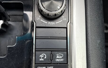 Toyota Land Cruiser 200, 2015 год, 4 290 000 рублей, 15 фотография