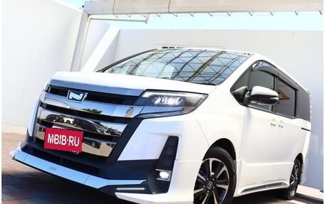 Toyota Noah III, 2020 год, 2 850 000 рублей, 2 фотография