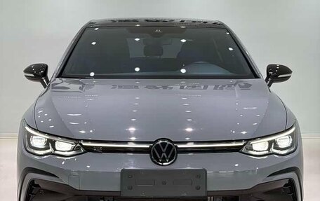 Volkswagen Golf VIII, 2023 год, 2 070 000 рублей, 5 фотография