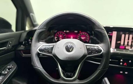 Volkswagen Golf VIII, 2023 год, 2 070 000 рублей, 9 фотография