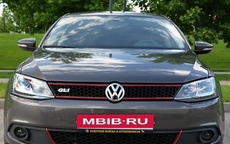 Volkswagen Jetta VI, 2012 год, 1 100 000 рублей, 2 фотография