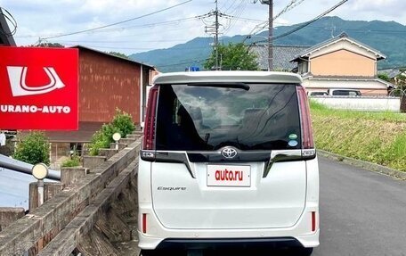 Toyota Noah III, 2019 год, 2 990 000 рублей, 4 фотография