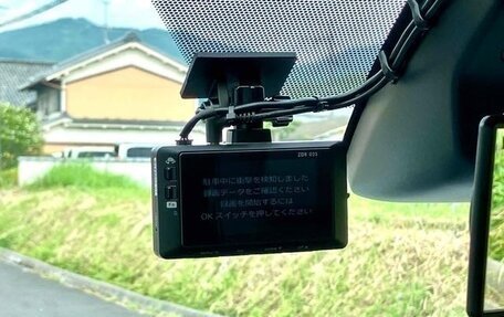 Toyota Noah III, 2019 год, 2 990 000 рублей, 18 фотография