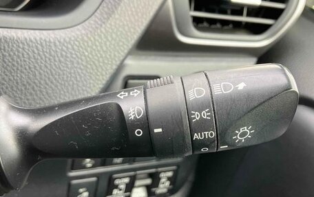 Toyota Noah III, 2019 год, 2 990 000 рублей, 20 фотография
